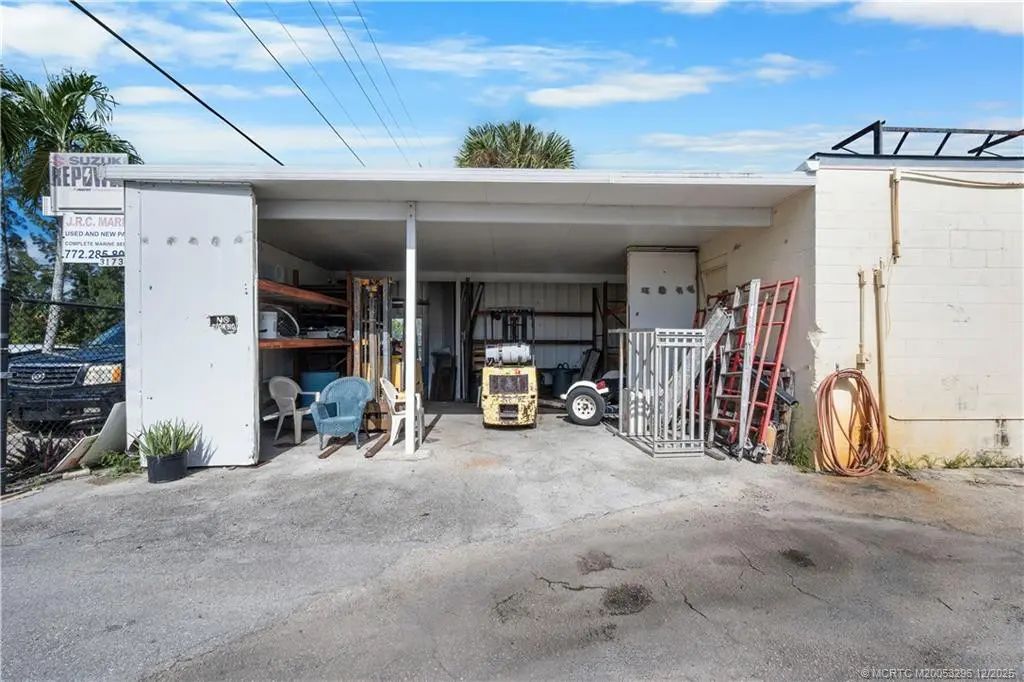 Photo 5 at 3173 SE Railroad Avenue, Stuart