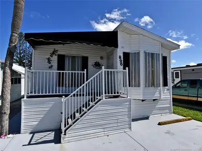 896 Nettles Boulevard, Jensen Beach – Single Family Residence for sale