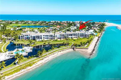 2824 SE Dune Drive 2302, Stuart – sold