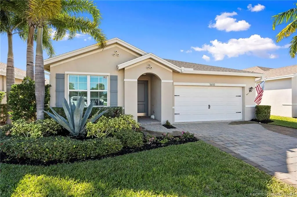 Photo 4 at 1610 NE Skyhigh Terrace, Jensen Beach