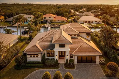 9058 SE Star Island Way, Hobe Sound – sold