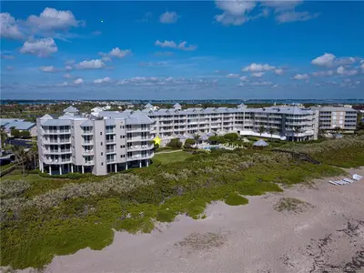 579 NE Plantation Road S-103, Stuart – sold