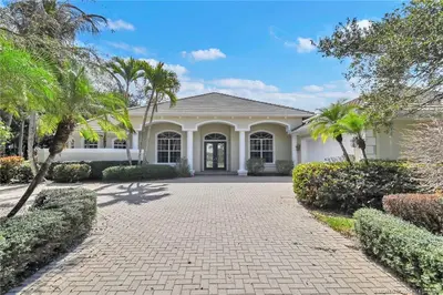 3006 SE Doubleton Drive, Stuart – Single Family Residence for sale