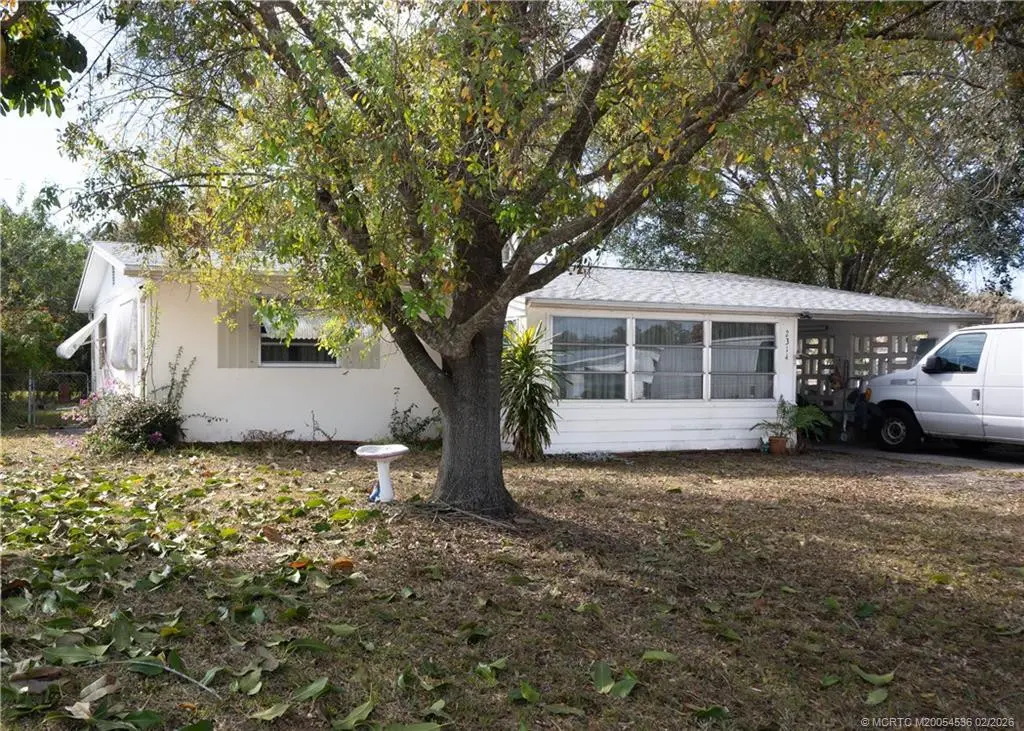 Photo 1 at 2314 SE Washington Street, Stuart