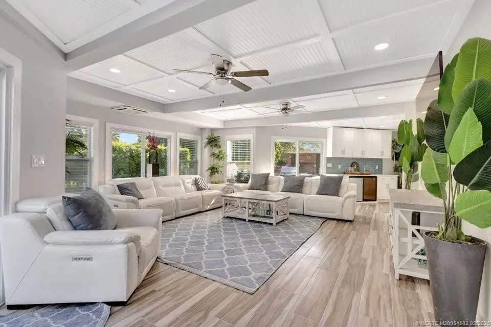 Photo 6 at 10355 Seagrape Way, Palm Beach Gardens