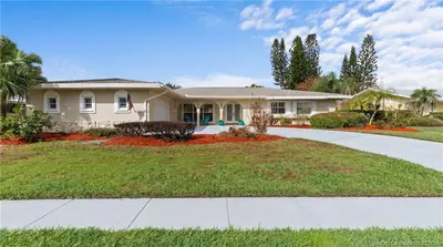 2802 SE Pine Valley Street, Port St. Lucie – sold