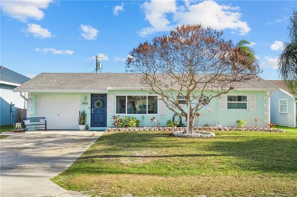 Photo 3 at 2602 SE Jackson Street, Stuart