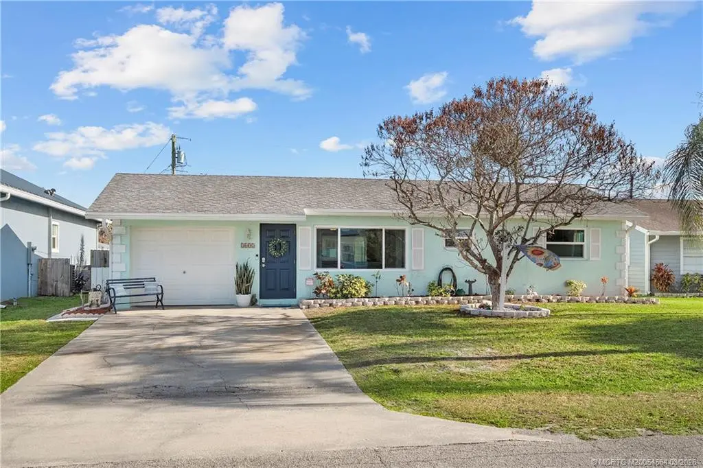 Photo 6 at 2602 SE Jackson Street, Stuart