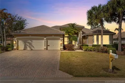 758 SW Blue Stem Way, Stuart – Single Family Residence for sale