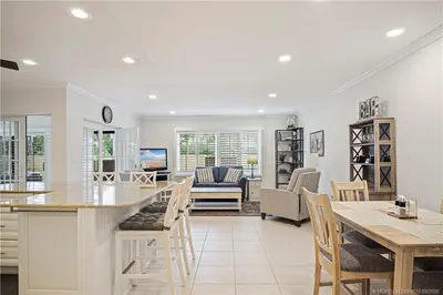 1800 SE Saint Lucie Boulevard 9-101, Stuart – sold