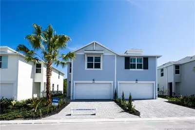 162 W Osprey Preserve Boulevard, Jensen Beach – Townhouse for sale