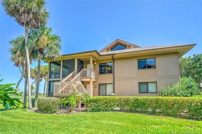 271 NE Edgewater Drive 271, Stuart – Condominium for rent