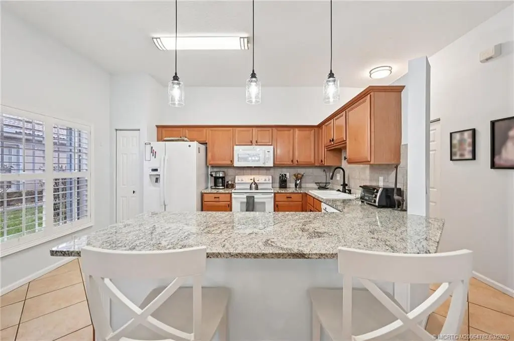 Photo 4 at 621 NW Broken Oak Trail, Jensen Beach