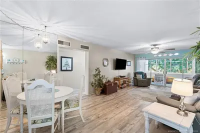 1560 NE 12th Terrace D9, Jensen Beach – sold