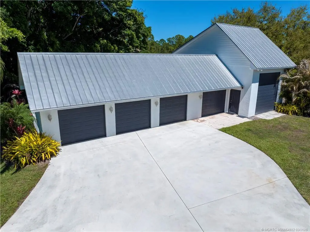 Detached 5 bay garage at 9812 SW Santa Monica Drive, Palm City