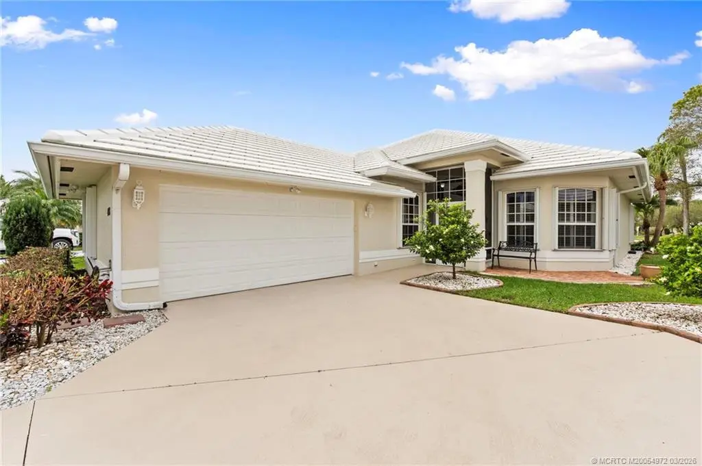 Photo 2 at 448 SW Fairway Landing, Port St. Lucie