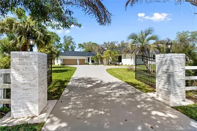 9856 SW Pueblo Terrace, Palm City – sold