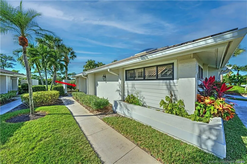 Photo 4 at 5651 SE Foxcross Place 5651, Stuart