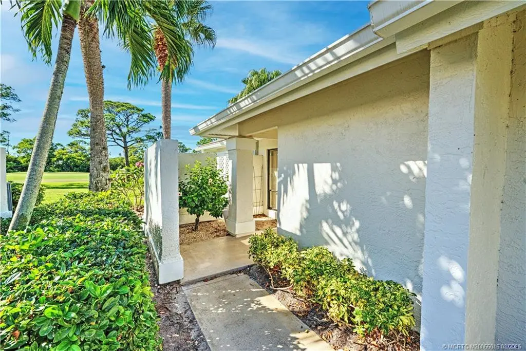 Photo 5 at 5651 SE Foxcross Place 5651, Stuart
