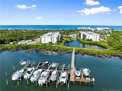 3792 NE Ocean Boulevard 104S, Jensen Beach – Condominium for sale