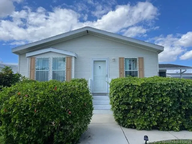 Photo 2 at 6283 Birch Lane, Lantana