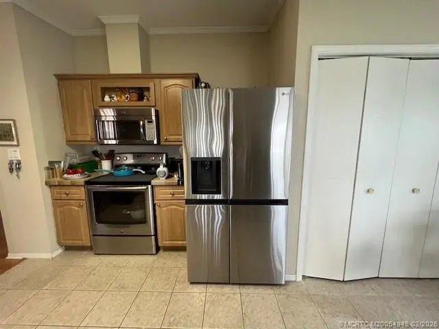 Photo 7 at 6283 Birch Lane, Lantana