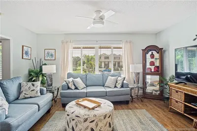 1800 SE Saint Lucie Boulevard 10-201, Stuart – Condominium for sale