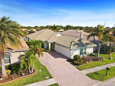 1661 NW Old Oak Terrace, Jensen Beach – sold