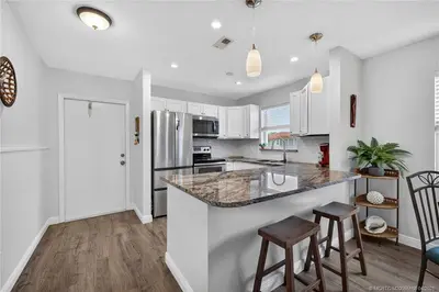 1225 NW 21st Street 2615, Stuart – sold