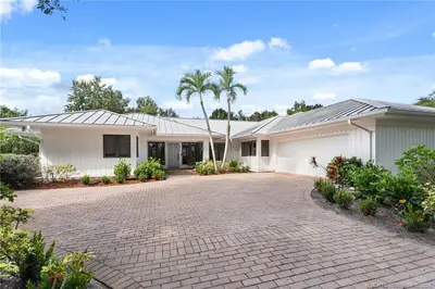 6221 SW Thistle Terrace, Palm City – Single Family Residence for sale