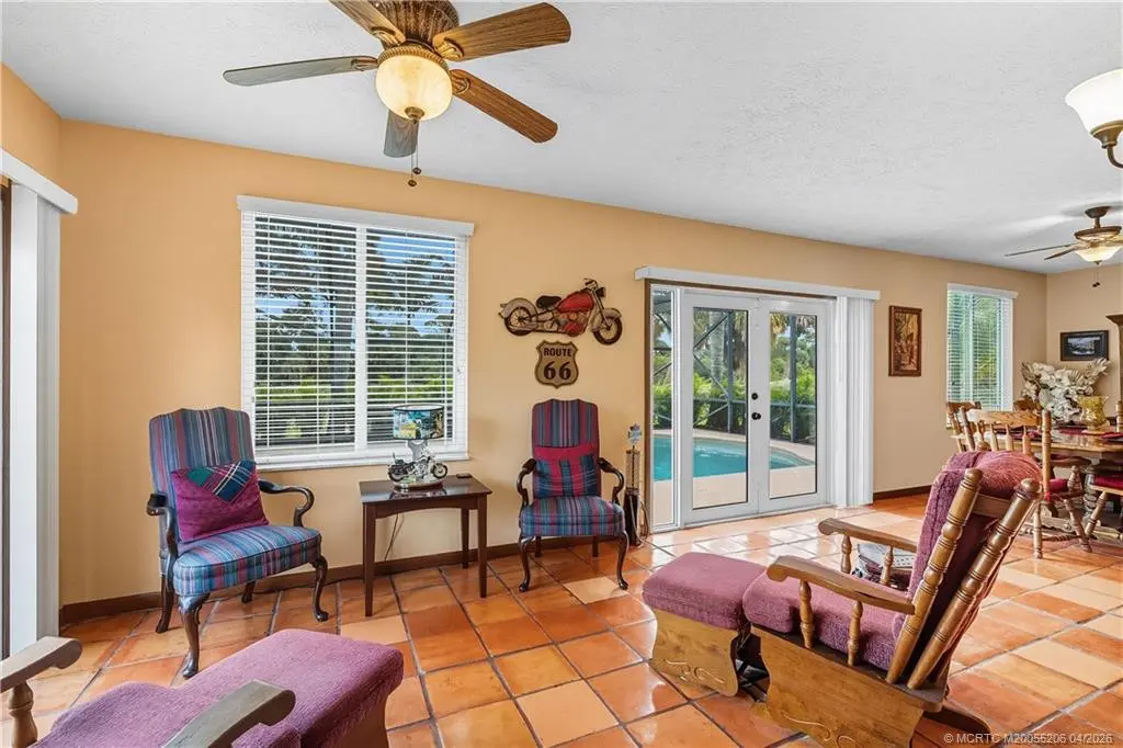 Extra square footage (305sqft) at 4332 Gator Trace Circle, Fort Pierce