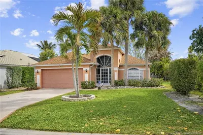 861 NW Waterlily Place, Jensen Beach – sold