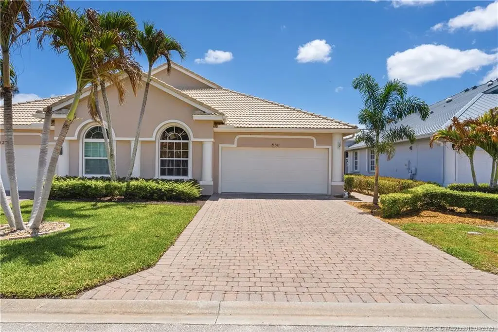 Photo 3 at 830 NW Red Pine Way, Jensen Beach