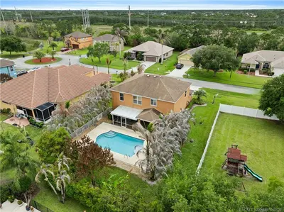 5805 NW Breezy Brook Court, Port St. Lucie – Single Family Residence for sale