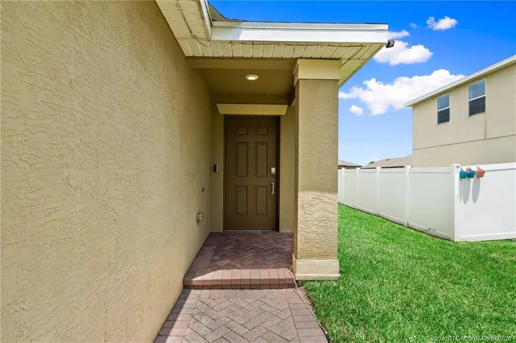 Photo 4 at 4234 Birkdale Drive, Fort Pierce