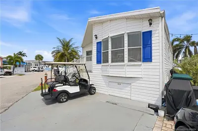 652 Nettles Boulevard, Jensen Beach – Manufactured Home for sale