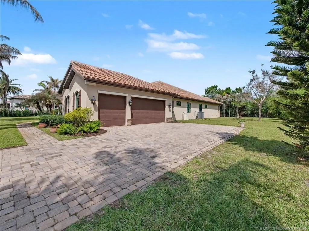 Photo 5 at 774 SW Winston Avenue, Palm City