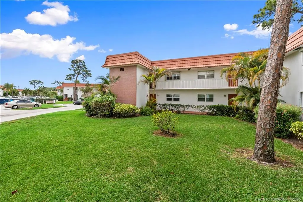 Photo 1 at 2600 SE Ocean Boulevard EE15, Stuart