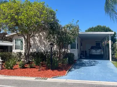 16297 SW Indianwood Circle O-24, Indiantown – Manufactured Home for sale
