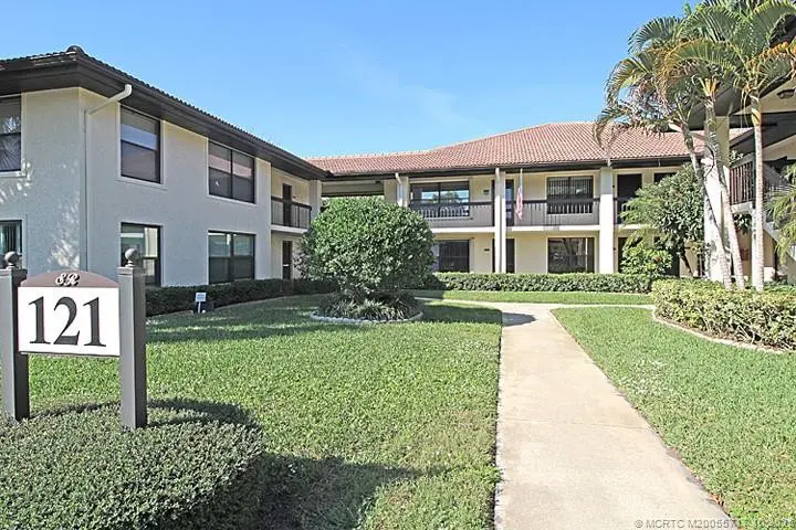 Photo 3 at 121 SW South River Drive 105, Stuart