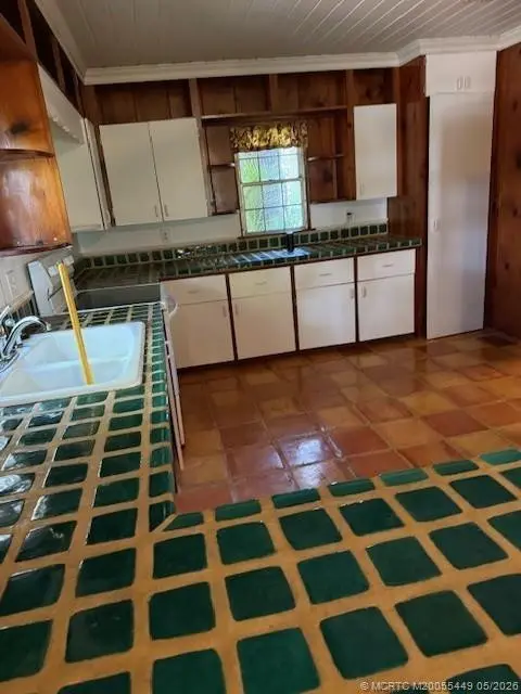 Photo 5 at 713 SW Bryant Avenue, Stuart