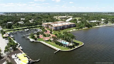 1532 NE Outrigger Landings Drive, Jensen Beach – sold