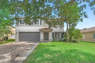 1952 SW Providence Place, Port St. Lucie – Single Family Residence for sale