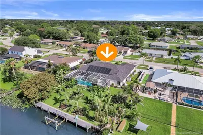 460 NE Cornwall Avenue, Port St. Lucie – Single Family Residence for sale