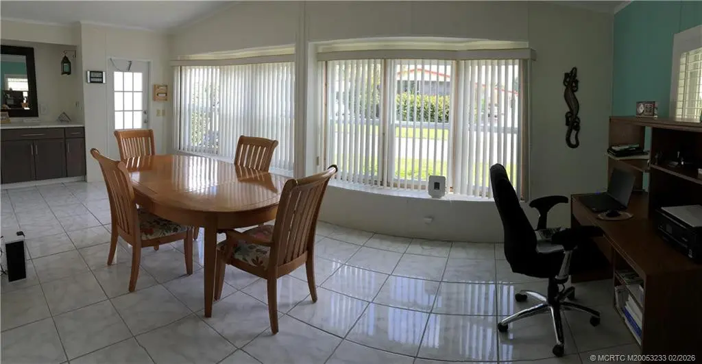 Dinning area at 16286 Three Wood Way M-07, Indiantown