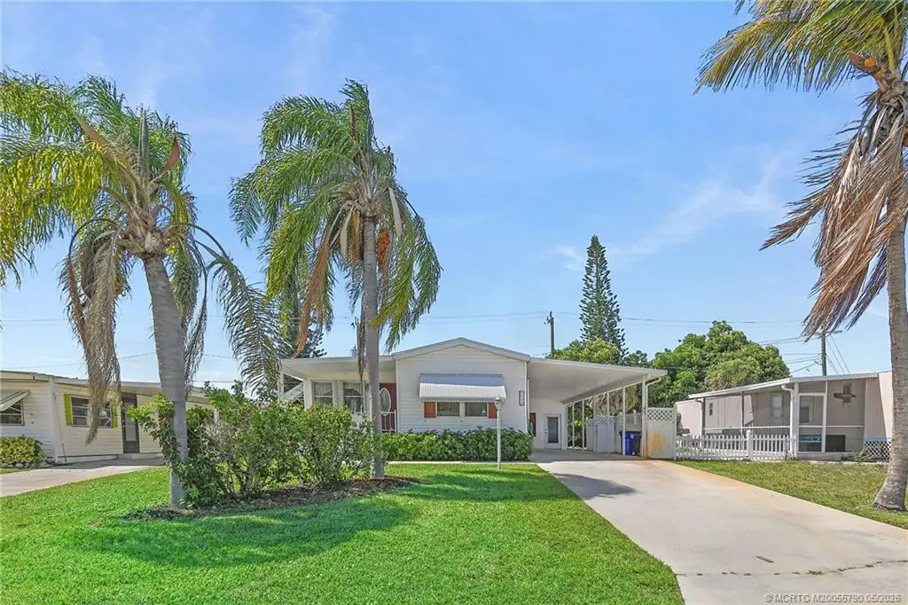 Photo 1 at 7149 SE Ridgeway Terrace, Hobe Sound