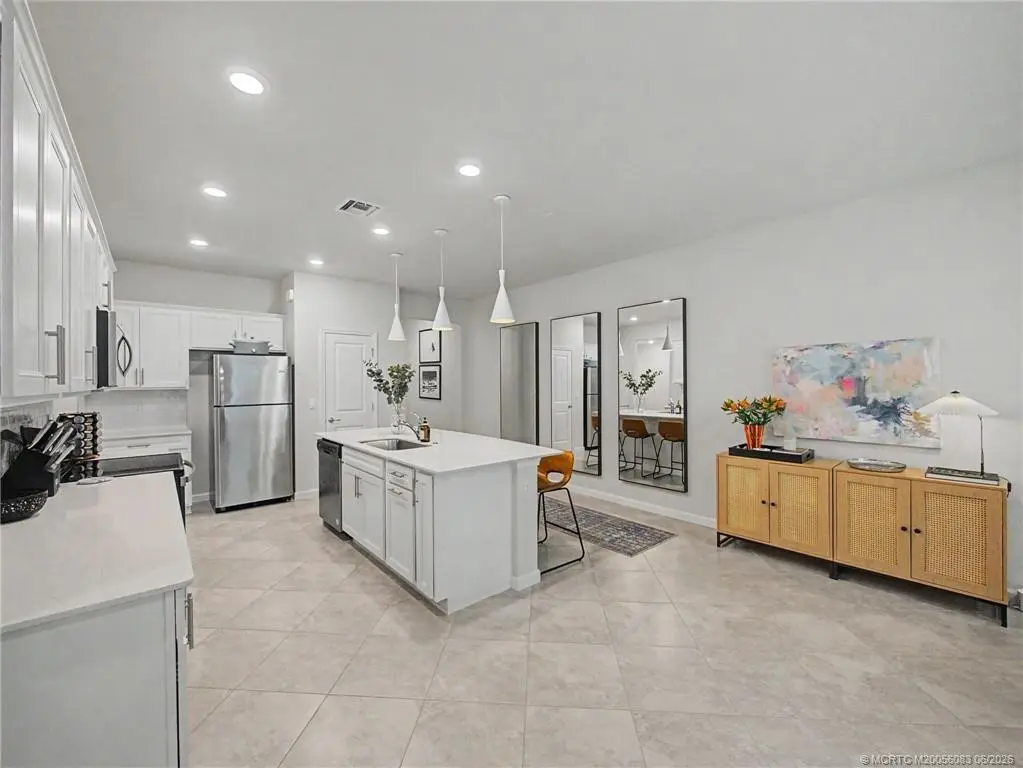 Photo 4 at 1855 SE Tarni Way, Stuart