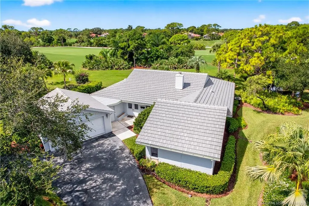 Photo 2 at 2120 NW Greenbriar Lane, Palm City