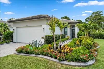 168 SE Strada Cervaro, Port St. Lucie – Single Family Residence for sale