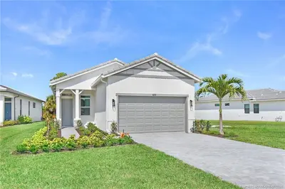 435 SE Via Sangro, Port St. Lucie – Single Family Residence for sale
